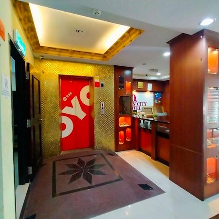 Super Oyo 998 Queen City Hotel Джорджтаун Экстерьер фото